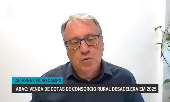 economista Luiz Barbagallo traz um raio-x fundamental para quem atua no agronegócio. Apesar de 2025 ter quebrado recordes históricos no Sistema de Consórcios como um todo, o setor de máquinas agrícolas exige um olhar estratégico