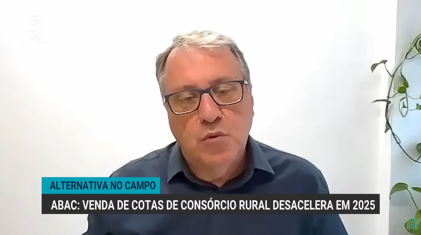 economista Luiz Barbagallo traz um raio-x fundamental para quem atua no agronegócio. Apesar de 2025 ter quebrado recordes históricos no Sistema de Consórcios como um todo, o setor de máquinas agrícolas exige um olhar estratégico